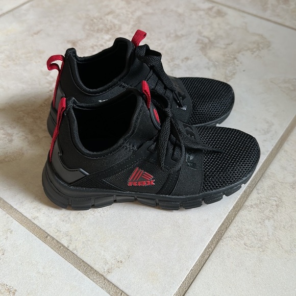 NWT RBX red and black lace up sneaker size 11.5 - Picture 2 of 6